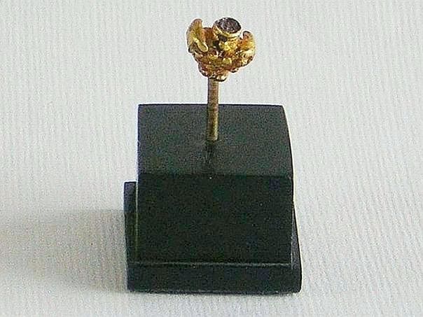 Gold bangle finial from the Warring States period – (2168)